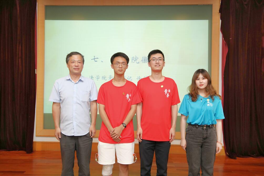 上海新学期启航，开学动态与自信成就感的源泉
